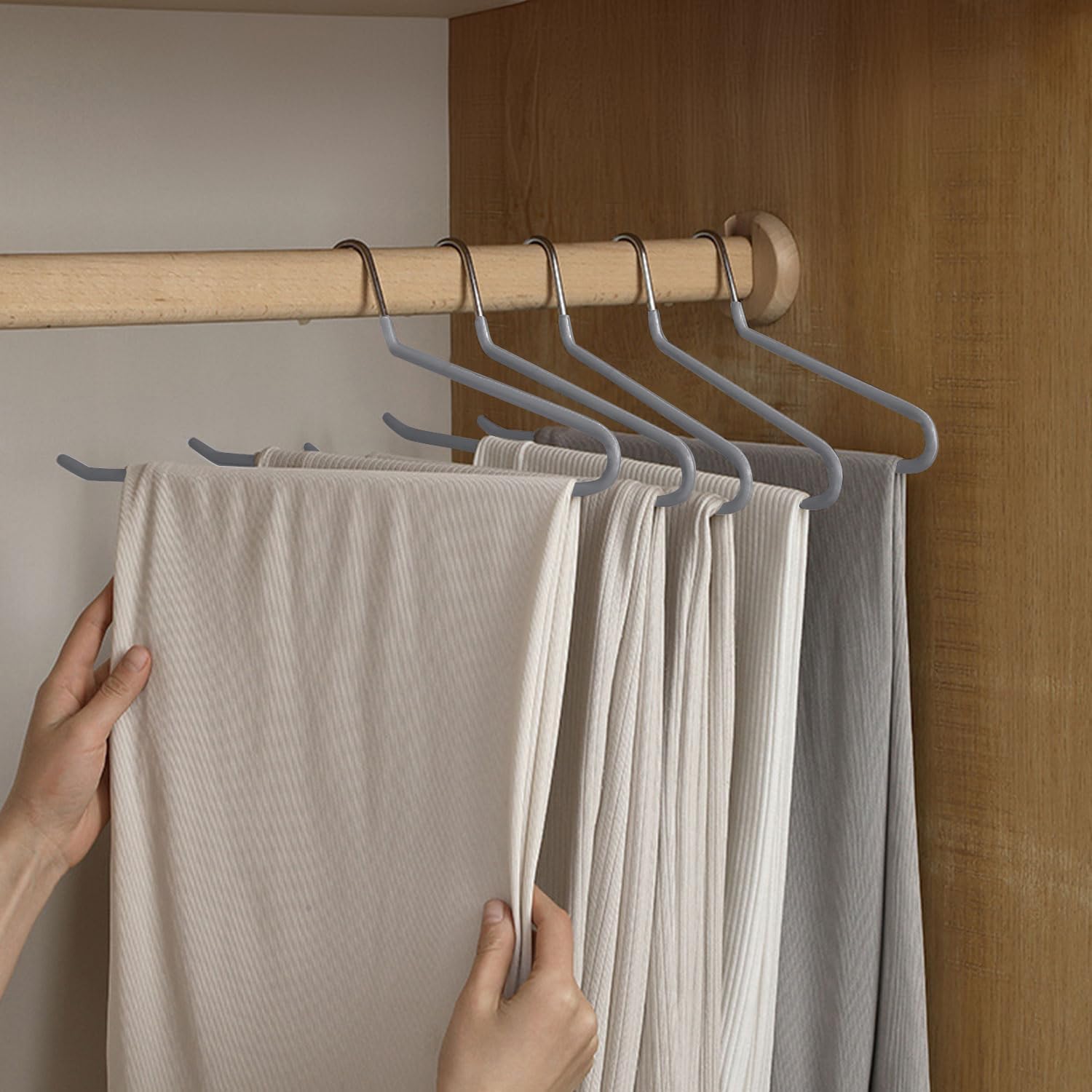 Space‑Saving Non‑Slip Metal Pants Hangers